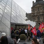 Louvre museum to remain closed Wednesday as strike over working conditions continues