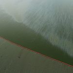 Mexico races to clean crude from Veracruz coastline