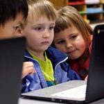 How does the EU protect minors online? Ask the Euronews AI chatbot