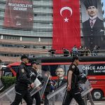 Turkish police use tear gas to break into CHP headquarters