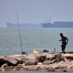Shipping industry wary of resuming Strait of Hormuz navigation despite imminent deal
