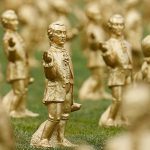 Salzburg celebrates Mozart’s 270th birth anniversary by displaying 300 gold-coloured statues