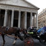 Italy moves to ban horse-drawn tourist carriages in Rome and other art cities