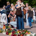 Hundreds gather in Oslo to support Norway’s King Harald V