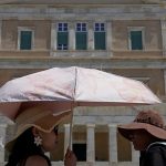 Hats on, shades on: Tourists in Greece better prepared for sun and heat risks