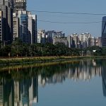 Brazilian restaurant adapts menus to climate challenges