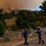 Greece: Firefighters battle major wildfire as strong winds fuel flames