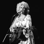 Dolly Parton offered to undergo experimental cancer treatment to help others, sister reveals