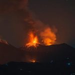 Etna erupts again: chaos at Catania airport, risk of higher air fares