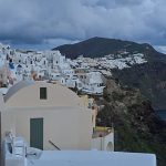 Santorini: Wine, gastronomy and unique experiences beyond the famous sunsets