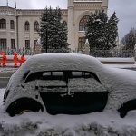 Heavy autumn snow paralyses roads in Russia’s Far East